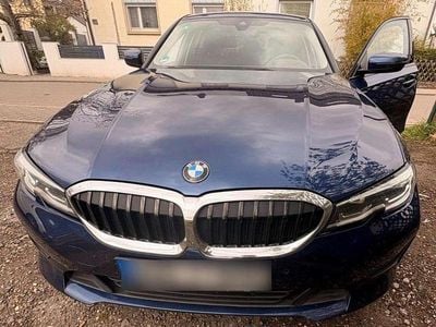 Second-hand BMW 330e Advantage 184 CP (135 kW) 2019 Albastru Berlinǎ