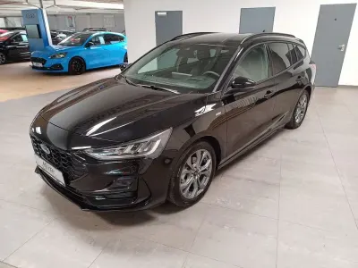Gebraucht Ford Focus ST-Line 125 PS (91 kW) 2024 Schwarz Limousine