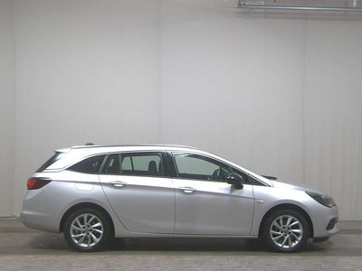 Silber Gebraucht 2021 Opel Astra Elegance Kombi | 10.780 € (Fairer Preis)