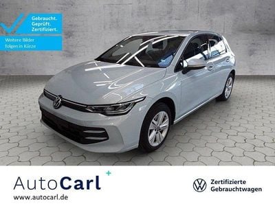 Gebraucht VW Golf VIII Life 116 PS (85 kW) 2025 Crystal ice blue metallic Limousine