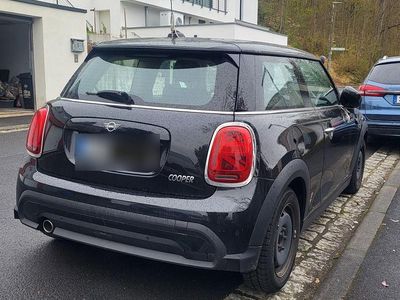 Gebraucht Mini Cooper Classic 136 PS (100 kW) 2023 Schwarz Kleinwagen