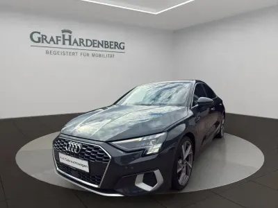 Gebraucht Audi A3 Ambiente 150 PS (110 kW) 2021 Manhattangrau metallic Limousine