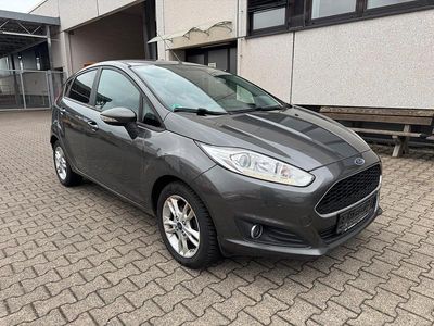Gebraucht Ford Fiesta 2016 Grau Kleinwagen