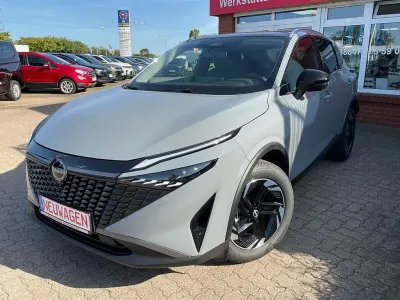 Neu Nissan Qashqai N-Connecta 158 PS (116 kW) 2026 Grau SUV