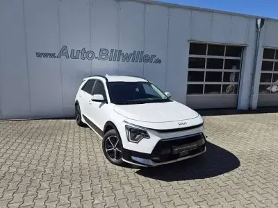 Gebraucht Kia Niro Comfort 129 PS (94 kW) 2025 Schneeweiß SUV