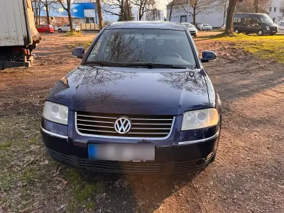 Gebraucht VW Passat 101 PS (74 kW) 2005 Blau Limousine