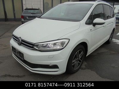 Weiß Gebraucht 2018 VW Touran Join Van / Kleinbus | 22.450 € (Fairer Preis)