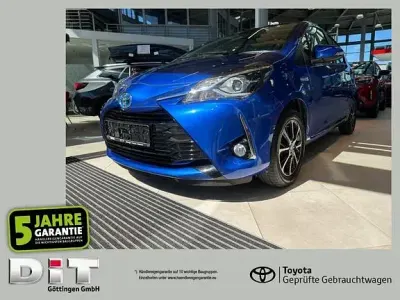 Gebraucht Toyota Yaris Basis 100 PS (73 kW) 2018 Titanblau metallic