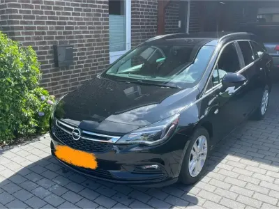 Gebraucht Opel Astra 110 PS (80 kW) 2018 Schwarz Kombi