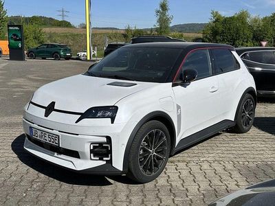 Second-hand Renault 5 E-Tech Urban 77 kW (106 CP) 2025 Alb Berlinǎ