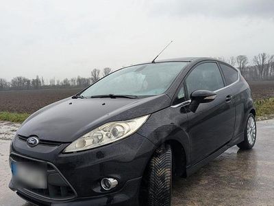 Schwarz Gebraucht 2009 Ford Fiesta Titanium Limousine | 3.700 € (Fairer Preis)