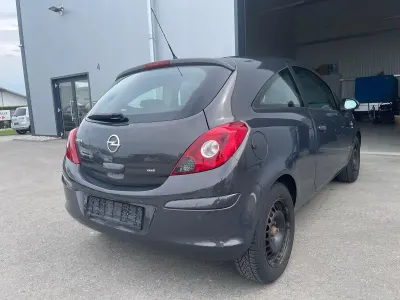 Gebraucht Opel Corsa Active 87 PS (63 kW) 2013 Grau Kleinwagen