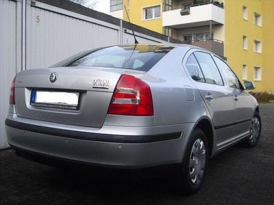 Gebraucht Skoda Octavia Ambiente 102 PS (75 kW) 2007 Silber Limousine