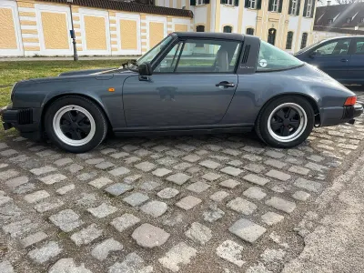 Begagnad Porsche 911SC 180 HK (132 kW) 1982 Blå Cab