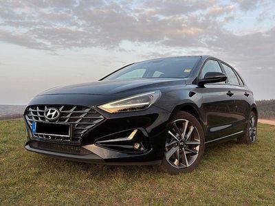 Gebraucht Hyundai i30 Edition 30+ 120 PS (88 kW) 2021 Schwarz Limousine