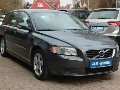 Usata Volvo V50 Kinetic 114 CV (83 kW) 2010 Grigio Station wagon