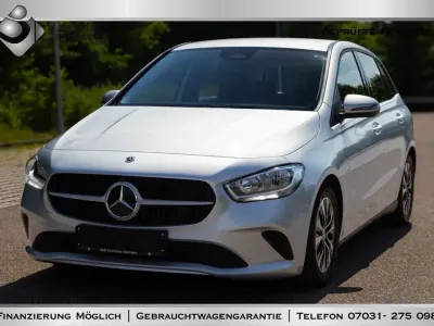 Gebraucht Mercedes 200 150 PS (110 kW) 2023 Silber Limousine