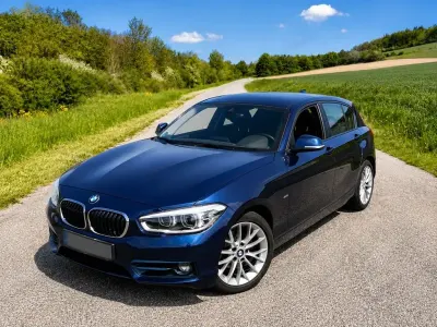 Używany BMW 118 Sport Line 136 KM (100 kW) 2017 Niebieski Hatchback