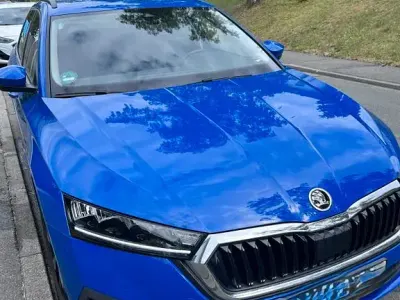 Gebraucht Skoda Octavia Ambition 150 PS (110 kW) 2020 Blau Kombi