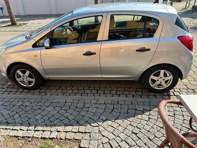 Używany Opel Corsa 80 KM (58 kW) 2010 Srebrny Hatchback