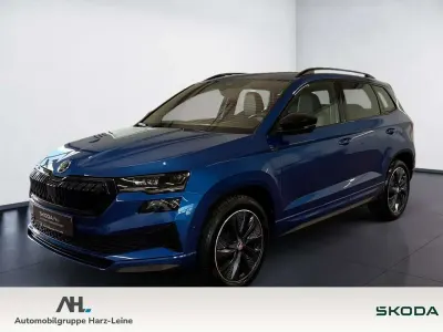 Gebraucht Skoda Karoq SportLine 190 PS (139 kW) 2024 Raceblau metallic SUV