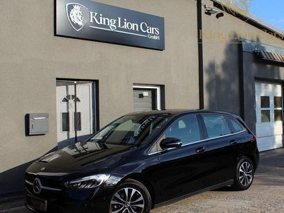 Schwarz Gebraucht 2023 Mercedes B180 Van / Kleinbus | 23.480 € (Guter Preis)