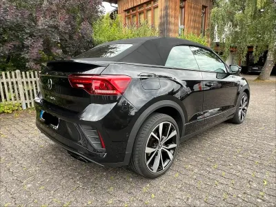 Gebraucht VW T-Roc Cabriolet R-line 150 PS (110 kW) 2022 Schwarz Cabrio