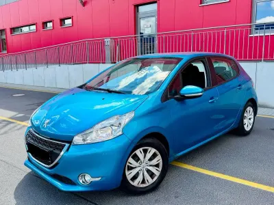 Gebraucht Peugeot 208 82 PS (60 kW) 2013 Blau Kleinwagen