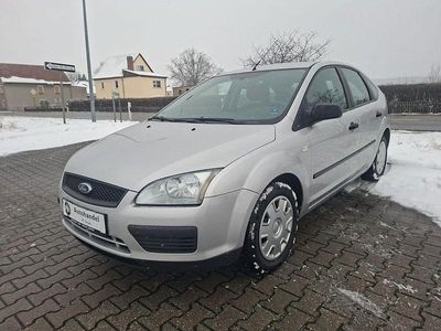 Gebraucht Ford Focus 101 PS (74 kW) 2006 Silber Limousine
