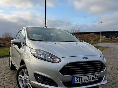 Gebraucht Ford Fiesta SYNC Edition 80 PS (58 kW) 2015 Silber Limousine