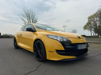 Occasion Renault Mégane Coupé 250 ch (183 kW) 2010 Jaune Coupé
