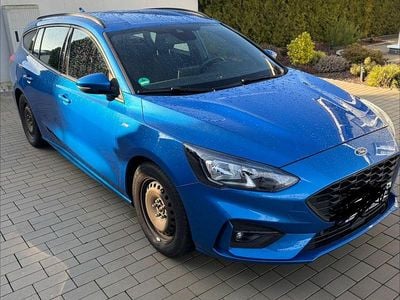 Blau Gebraucht 2019 Ford Focus ST-Line Kombi | 15.199 € (Guter Preis)