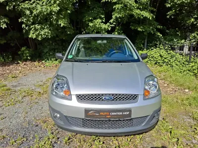 Gebraucht Ford Fiesta 69 PS (50 kW) 2006 Silber Kleinwagen