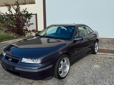 Gebraucht Opel Calibra 136 PS (100 kW) 1996 Violet Coupé