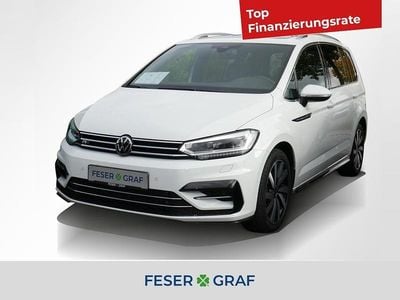 Pure white Gebraucht 2025 VW Touran Highline Van / Kleinbus | 37.810 € (Fairer Preis)