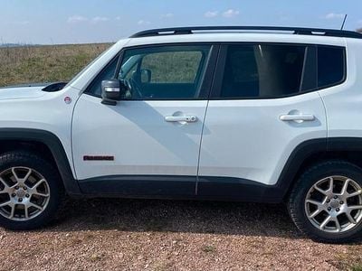 Gebraucht Jeep Renegade Trailhawk 170 PS (125 kW) 2019 Weiß SUV