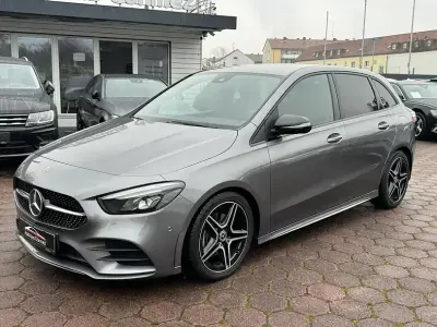 Gebraucht Mercedes B200 AMG line 150 PS (110 kW) 2019 Grau Kleinwagen