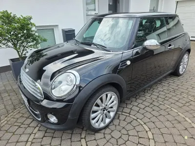 Gebraucht Mini Cooper D 111 PS (81 kW) 2011 Schwarz Kleinwagen
