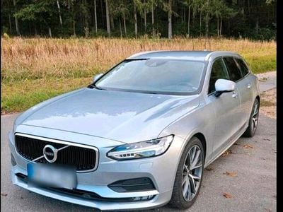 Grau Gebraucht 2019 Volvo V90 Kombi | 17.700 € (Guter Preis)