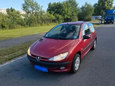 Gebraucht Peugeot 206 75 PS (55 kW) 1998 Rot Kleinwagen