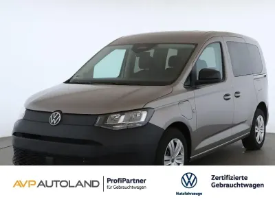 Gebraucht VW Caddy Basis 150 PS (110 kW) 2025 Gelb Van / Kleinbus