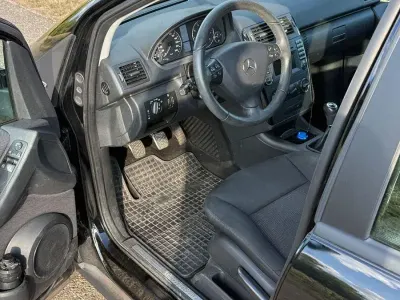 Gebraucht Mercedes A160 95 PS (69 kW) 2011 Kleinwagen
