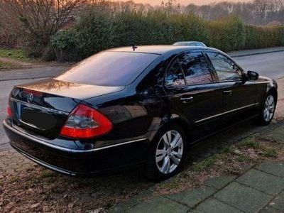 Mercedes E280