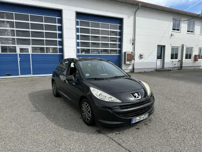 Gebraucht Peugeot 207 Sport 95 PS (69 kW) 2009 Schwarz Limousine