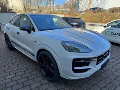 Neu Porsche Cayenne S E-Hybrid Coupe 519 PS (381 kW) 2025 Grau SUV