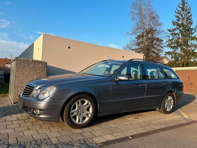 Gebraucht Mercedes E220 Avantgarde 170 PS (125 kW) 2007 Blau Kombi