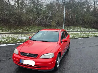 Gebraucht Opel Astra 65 PS (47 kW) 1999 Rot Limousine