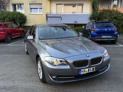 BMW 523