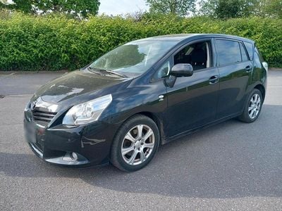 Second-hand Toyota Verso 150 CP (110 kW) 2011 Negru Monovolum