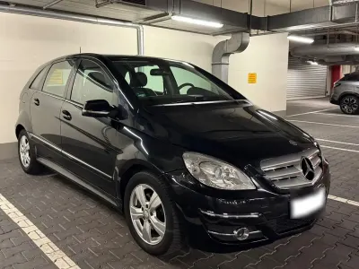 Gebraucht Mercedes B180 Sport 109 PS (80 kW) 2009 Schwarz Van / Kleinbus